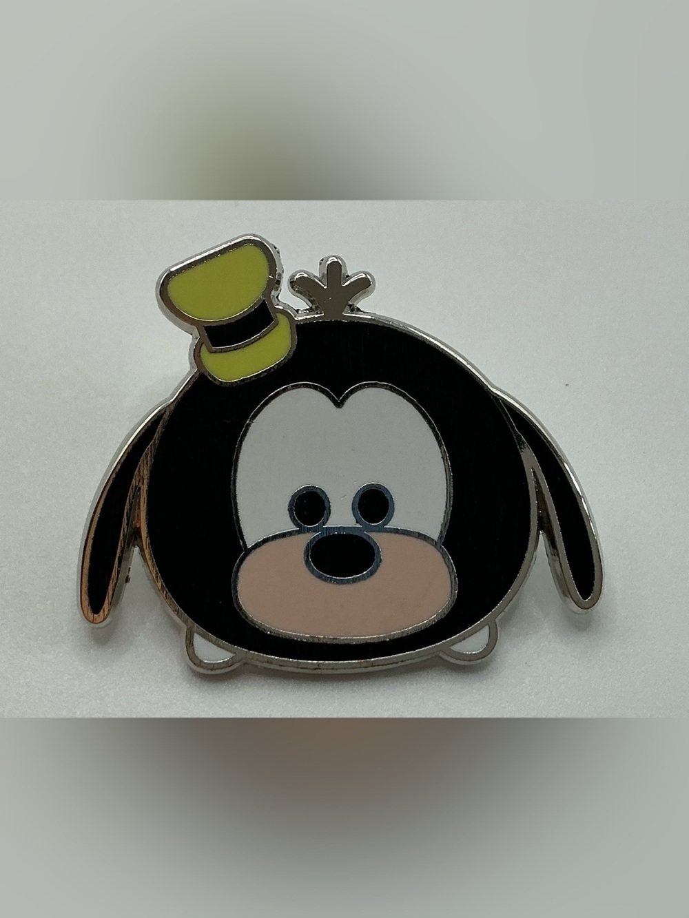 2015 DISNEY GOOFY MICKEY MOUSE TSUM TSUM TRADING PIN